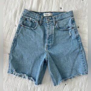 Abercrombie & Fitch 7” Dad Shorts